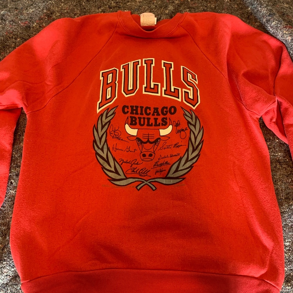 Vintage 1987 Chicago bulls crew neck